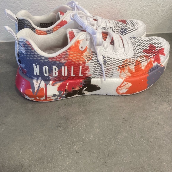 NWOT NOBULL Shoes - Picture 5 of 9